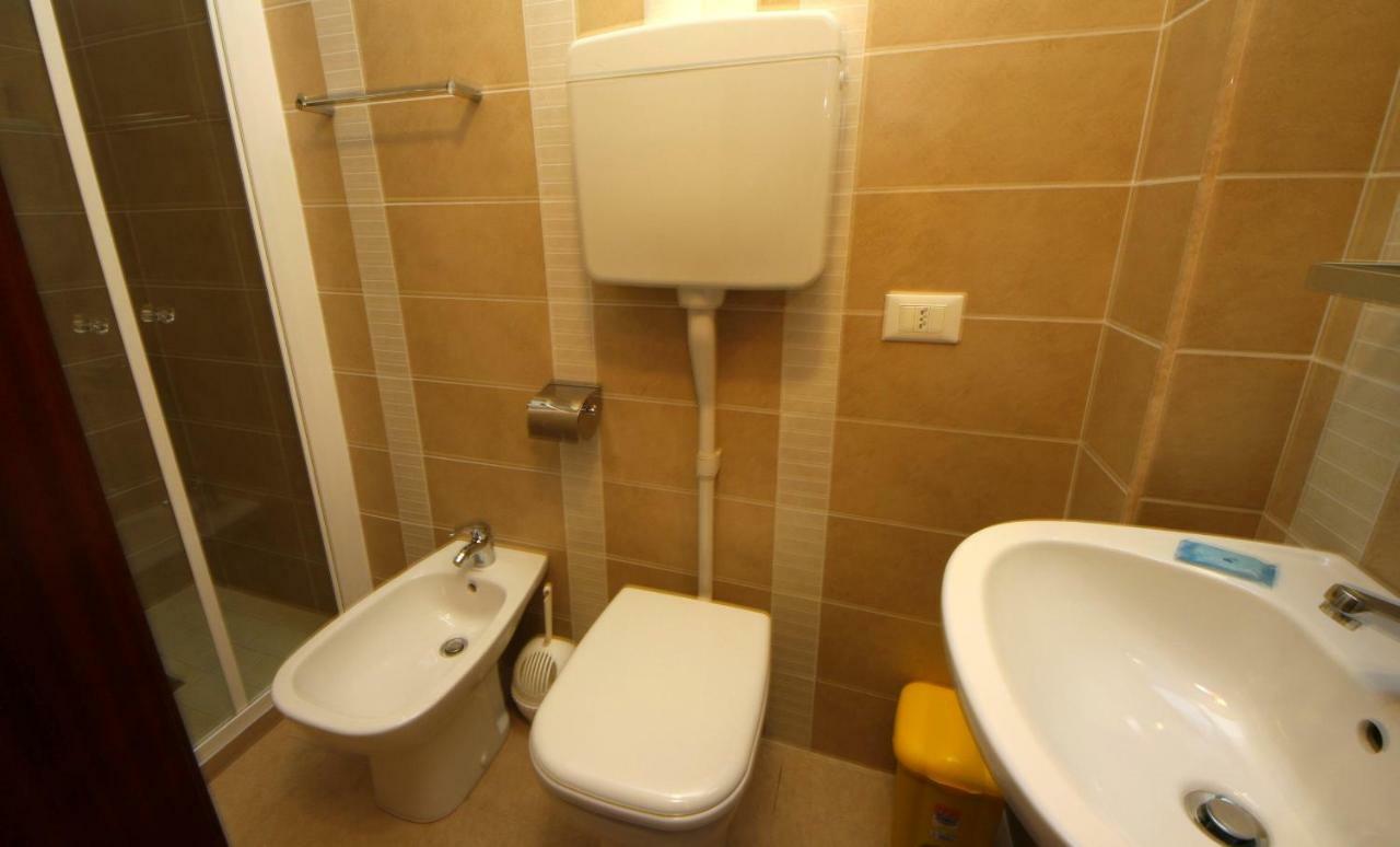 Villa Lauda B&B Rimini Eksteriør bilde